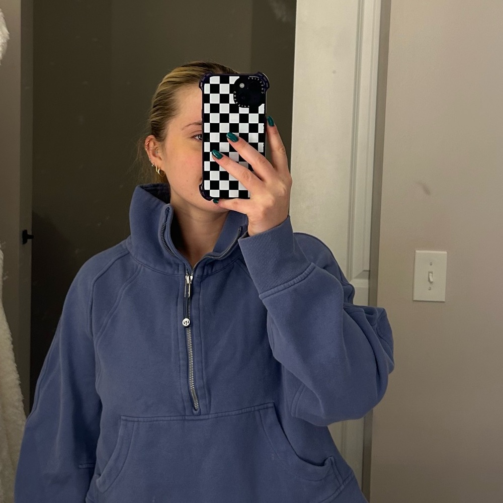 Lululemon Scuba Half Zip - Picture 2 of 2